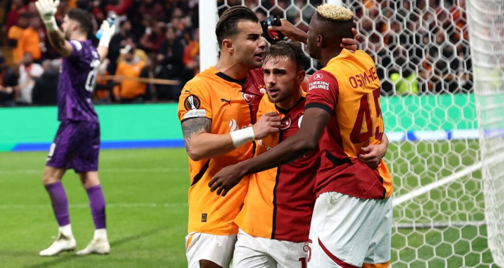 Galatasaray Tottenham’ı devirdi