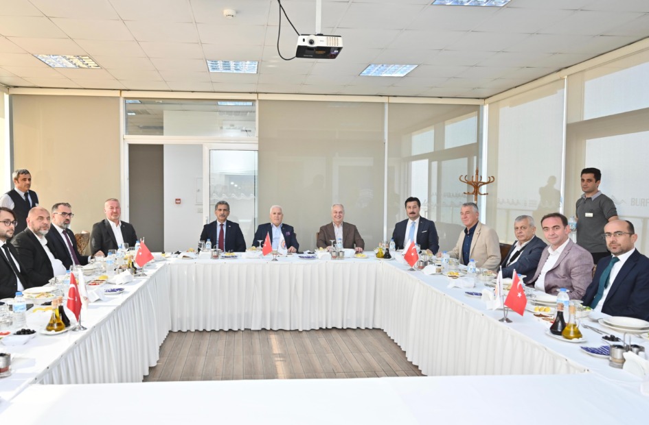 Gemlik 3. Belediye Başkanları Toplantısı’na Ev Sahipliği Yaptı