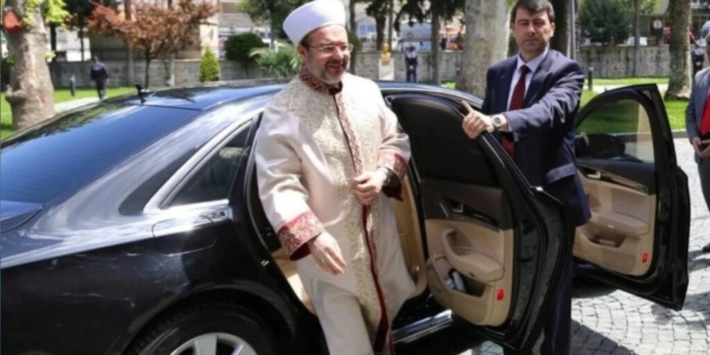 Ali Erbaş’tan vatandaşa: Ekmek yiyin doyurucudur