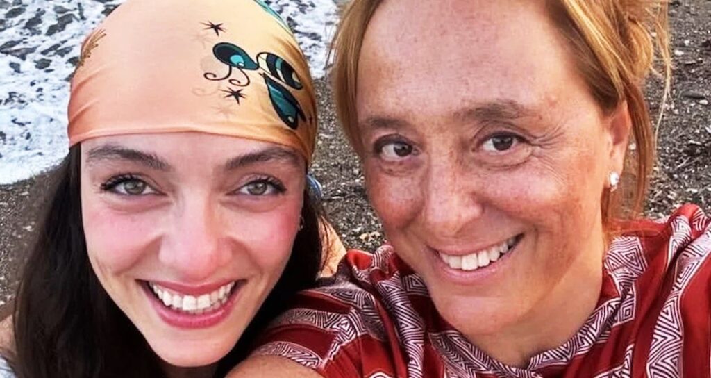 Ayşe Barım tutuklandı, sanatçılar susmadı