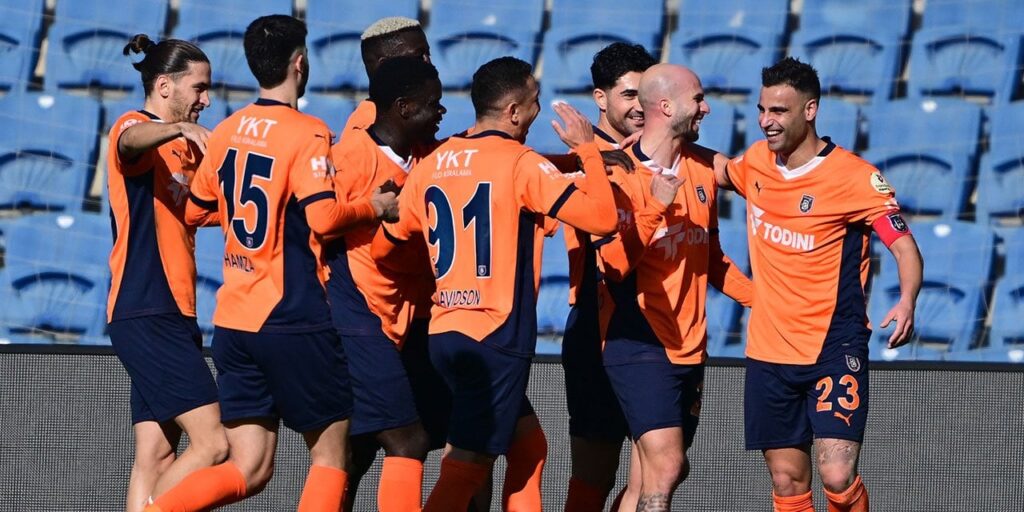 Başakşehir Rizespor’u 2 golle geçti