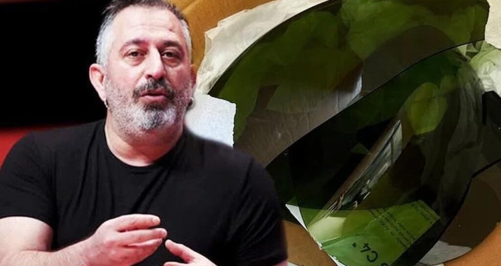 Cem Yılmaz’dan yeni ‘kırık lamba’ açıklaması