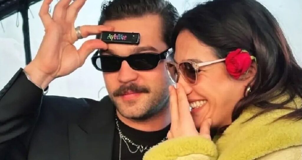 Furkan Andıç’tan sevgilisi Aybüke Pusat’a sürpriz doğum günü kutlaması