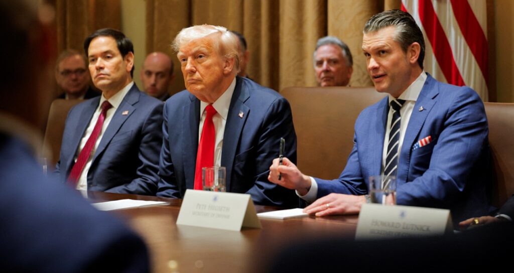 Trump yönetimi, ABD ordusundaki trans bireyleri ihraç ediyor