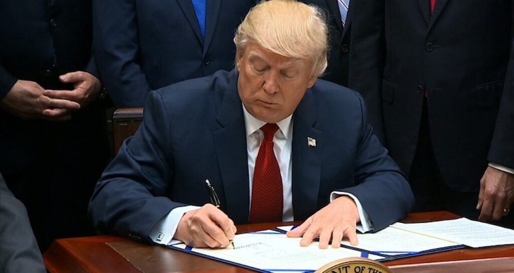 Trump’tan dijital hizmet vergisine misilleme!