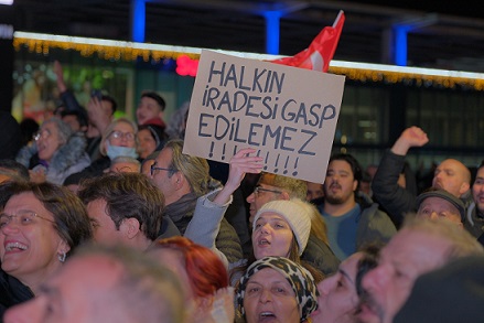 Yeşiltaş: Mücadelenin ne olduğunu sandıktan kaçanlara göstereceğiz