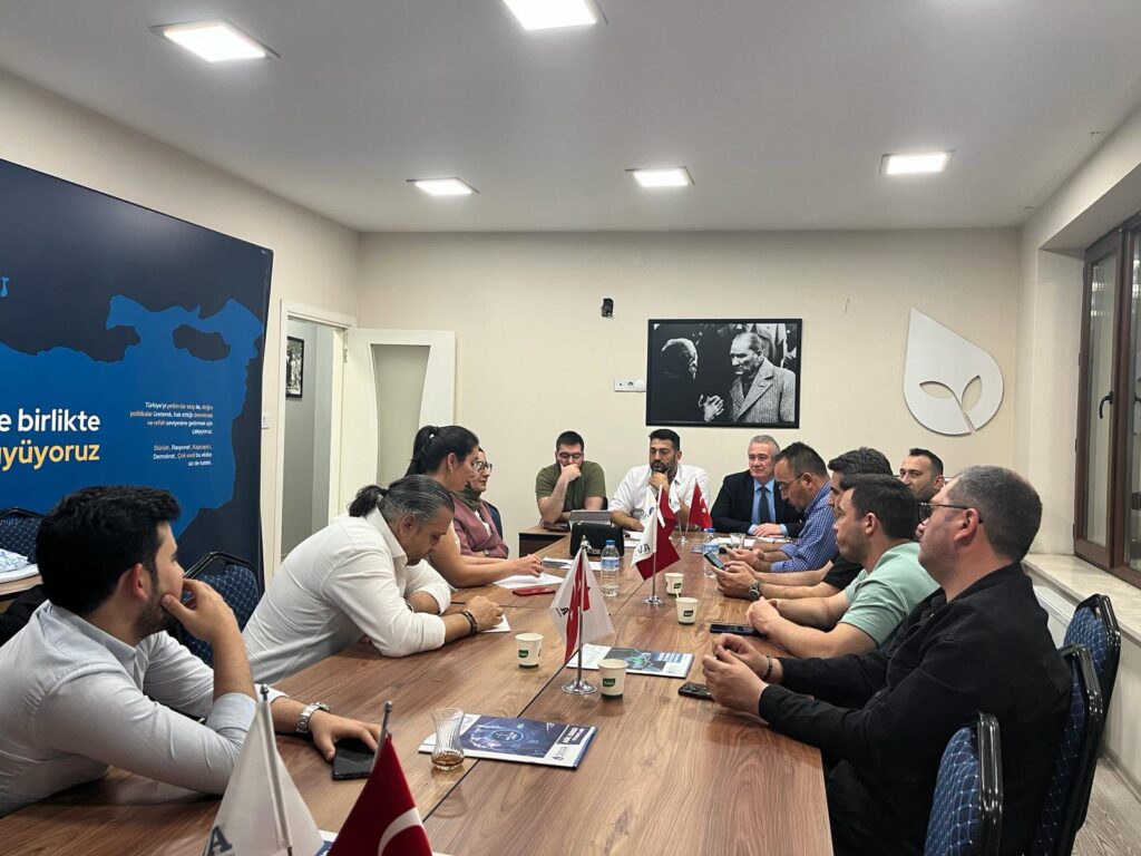 Öztürk: Adalet herkes için eşit olmalıdır