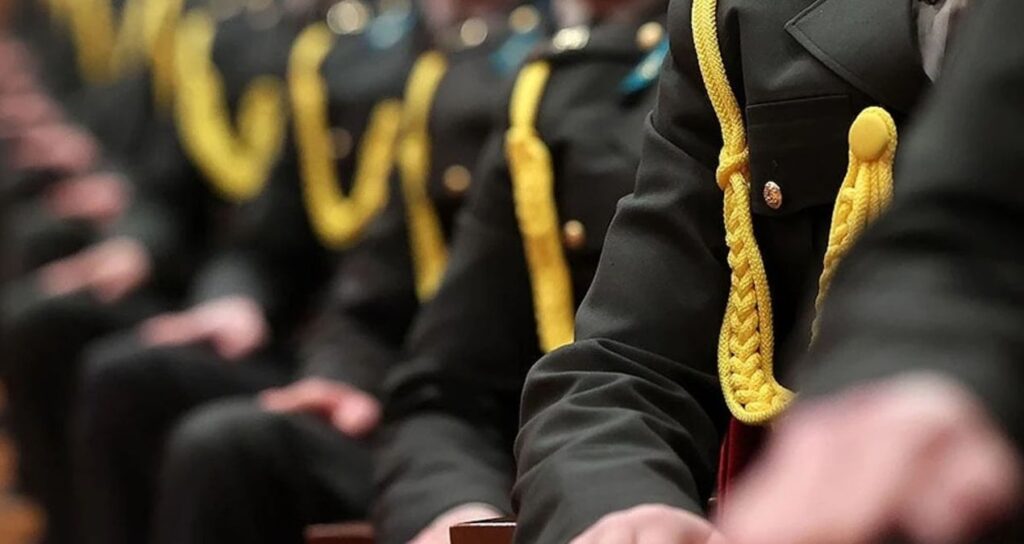 Askeri öğrencilere kötü haber