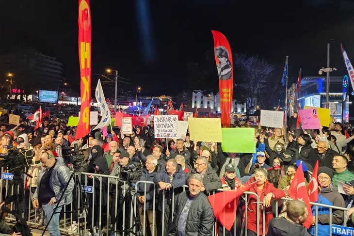 Bursa’daki gösterilerde gözaltı sayısı 36’ya yükseldi