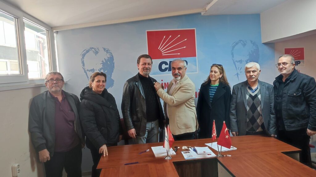 Türkiye’de İmamoğlu Odaklı Gerilim Artıyor! CHP’de Hareketlilik Üye Sayısında Tarihi Rekor!