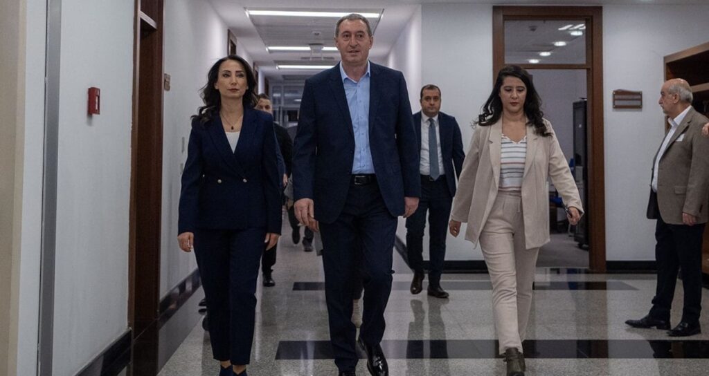 DEM Parti’den iki kritik ziyaret!