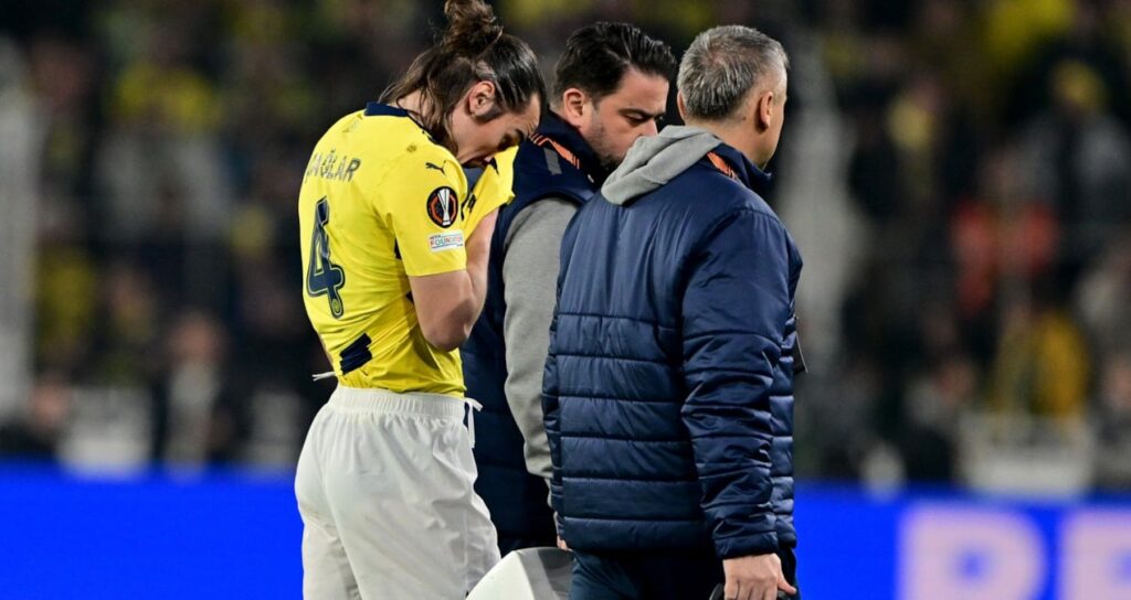 Fenerbahçe’de Çağlar şoku!