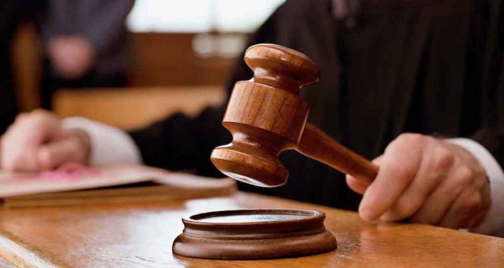 Hırsızlığı haber vermeyen personel işten atılacak