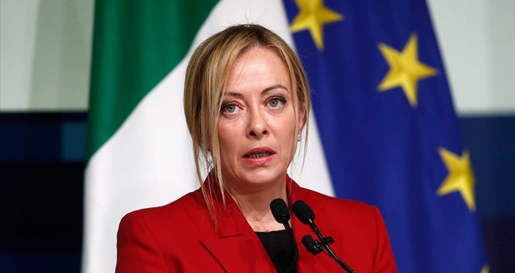 Meloni: “Eğer ayrışırsak daha zayıf hale geleceğiz”