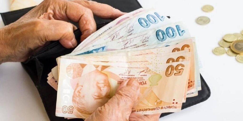 SGK duyurdu: Emekli bayram ikramiyesi ne zaman yatacak?