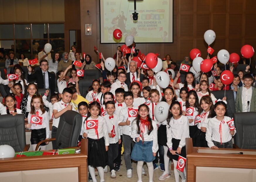 Büyükşehir Meclisi’nde söz çocukların