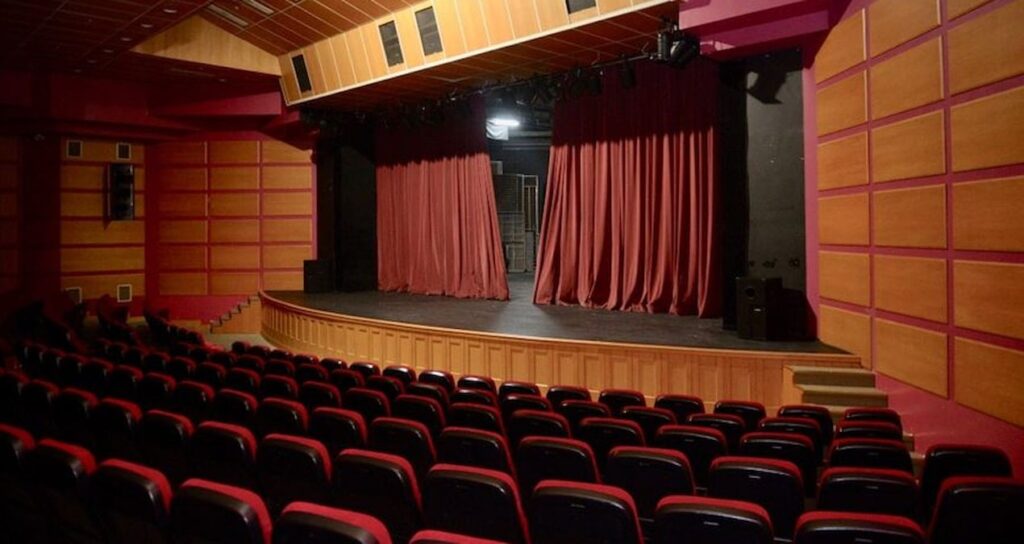 Devlet Tiyatroları’nda biletlerine yüzde 300 zam