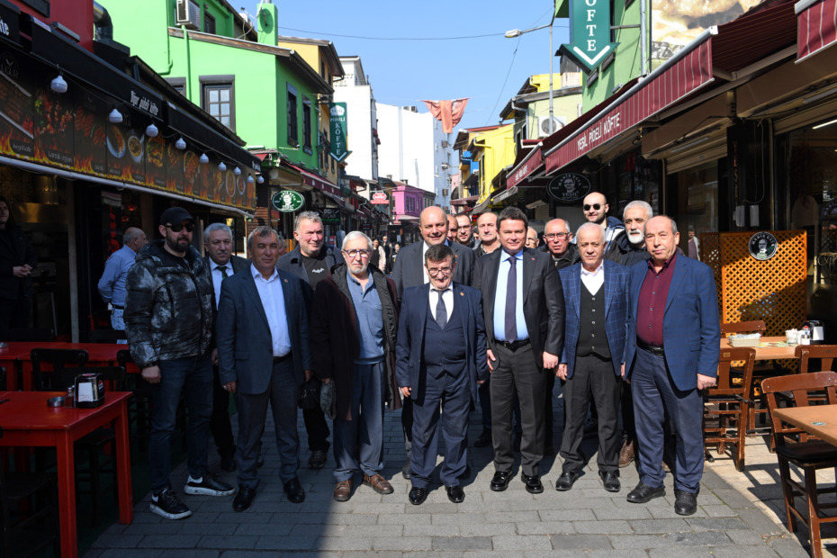 Erkan Aydın, Kayıhan Çarşısı esnafı ile buluştu