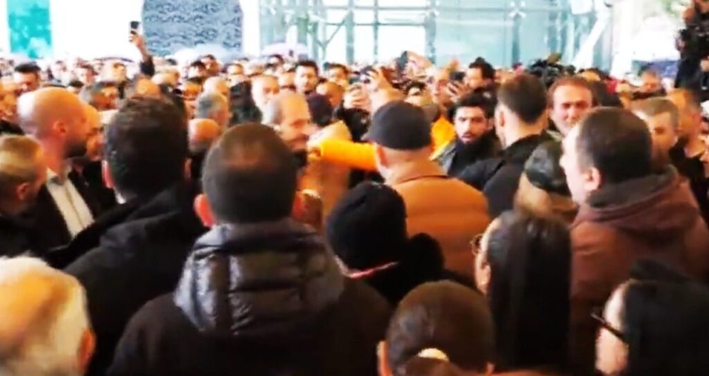 ‘Kuzeyin Oğlu’ Volkan Konak’a veda…