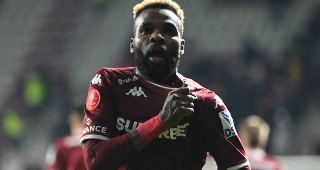 Süper Lig’in gol kralı 11. kattan düşerek hayatını kaybetti!