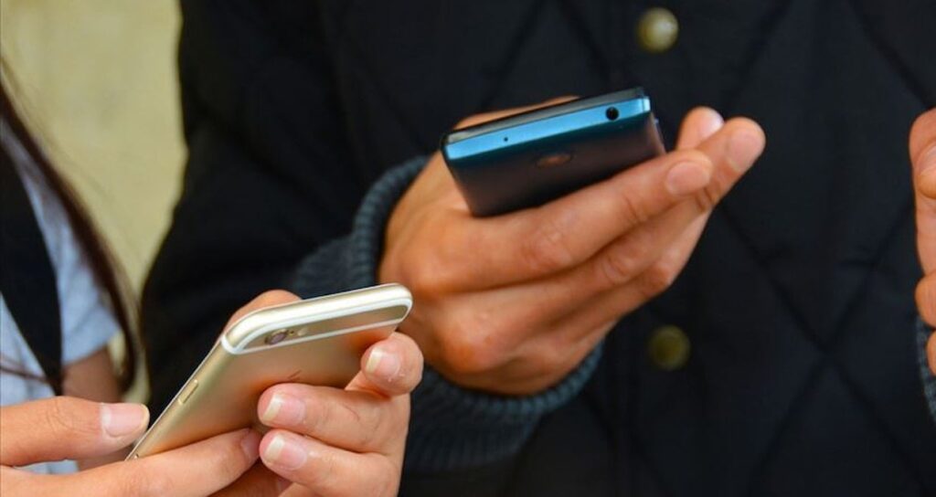 Türkiye’de günde kaç saat telefon kullanılıyor?