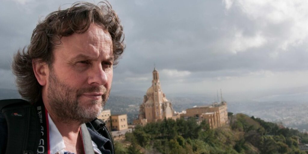 Yönetmen İsmail Güneş’ten yeni film: “Sıvasız Evlerden Biri / Kurban” galası 15 Mayıs’ta