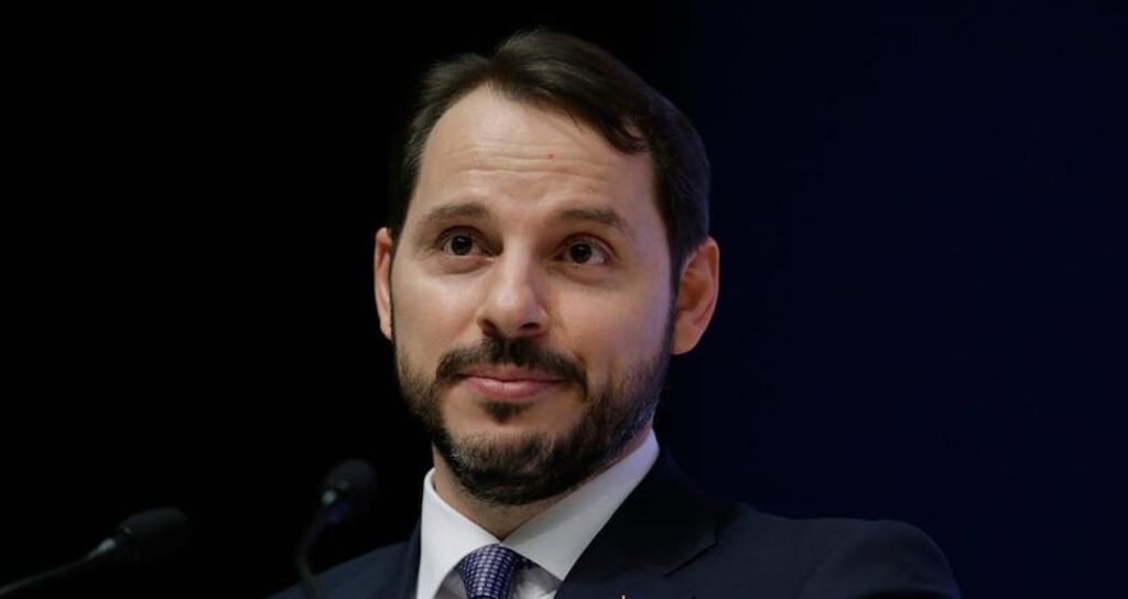 Berat Albayrak Saray’a dönüyor