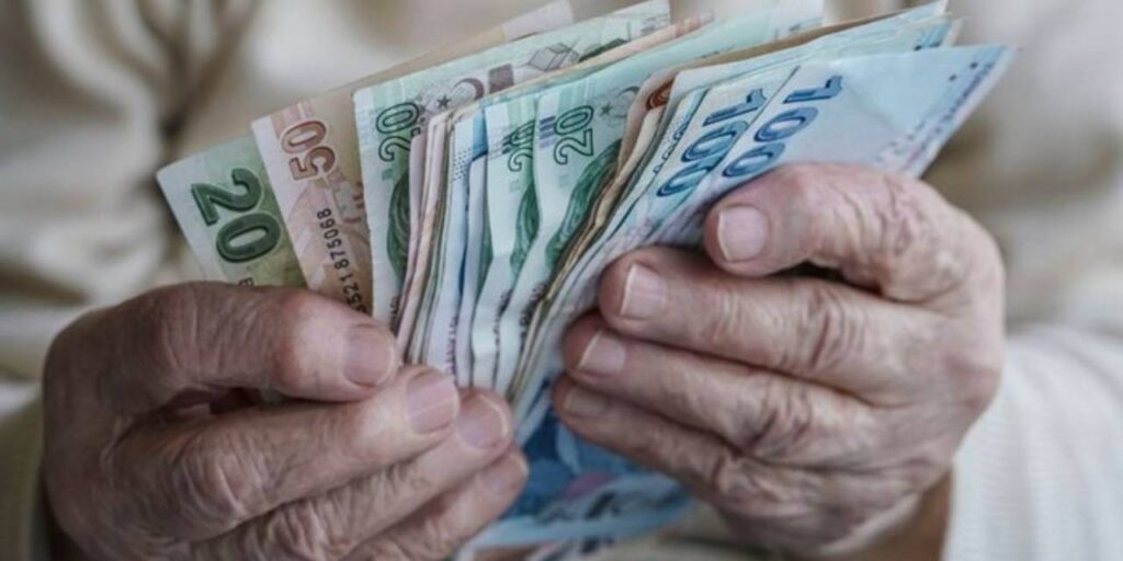 Emekli maaşının asgari ücretle eşitlenmesi teklifi Meclis’te