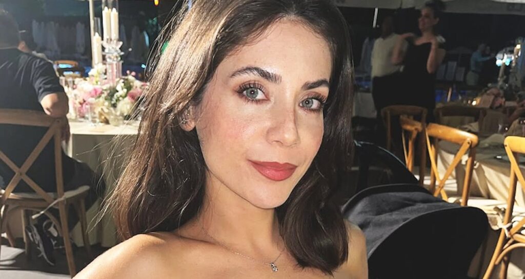 Fulya Zenginer trafik kazası geçirdi