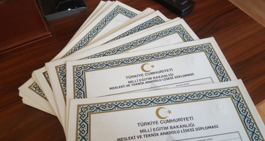 MEB yüzlerce diplomayı iptal etmeye başladı