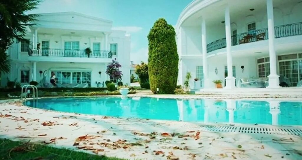 ‘Medcezir’in çekildiği villa satılıyor