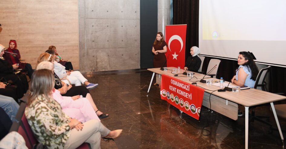 Osmangazi’de kadınlar menopoza karşı bilgilendirildi