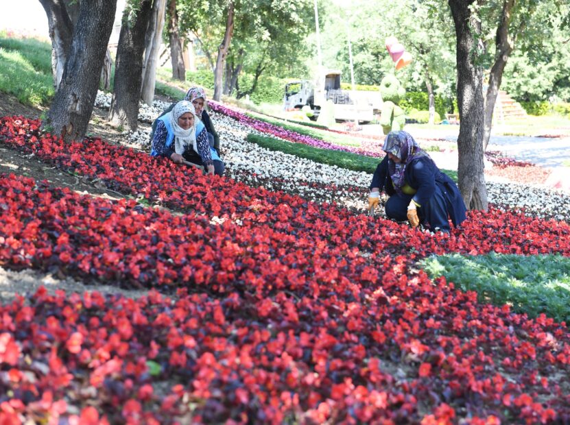 Osmangazi’nin her yeri çiçek kokuyor
