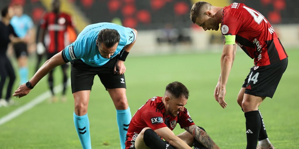 Süper Lig’de küme hattı kızıştı