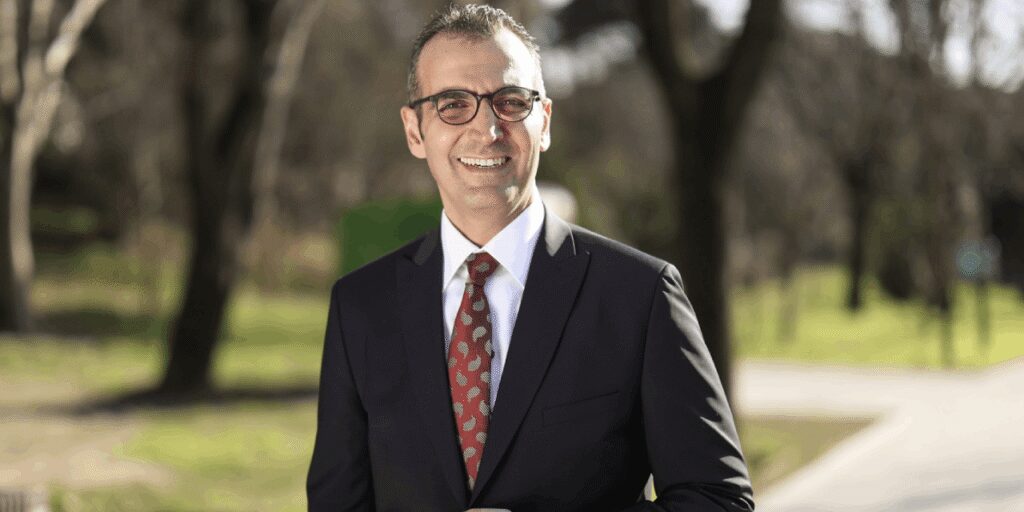 Tutuklu başkandan kızına duygusal mektup