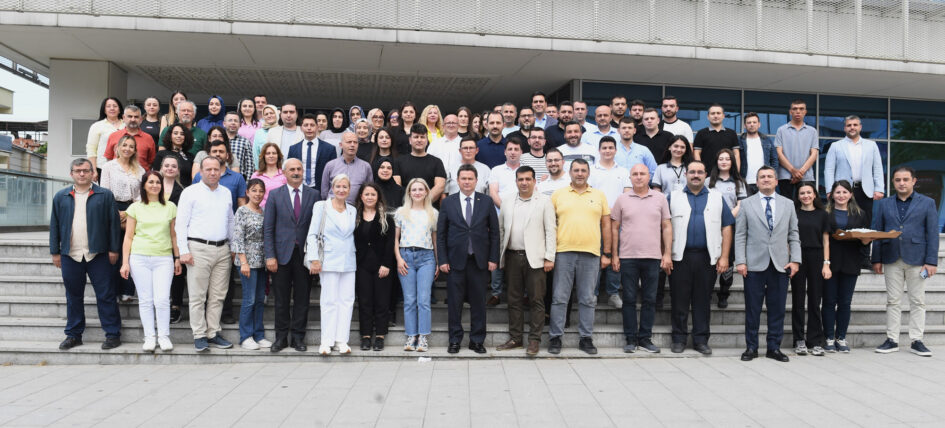 Başkan Aydın mesai arkadaşlarıyla bayramlaştı