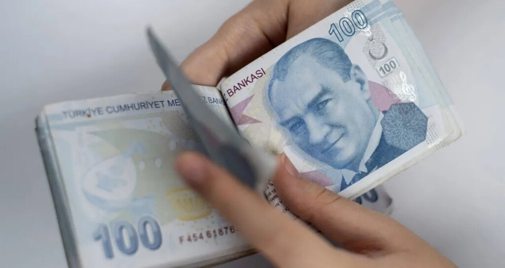 Borç batağı derinleşiyor: Faiz, icra, batık kredi rekorda