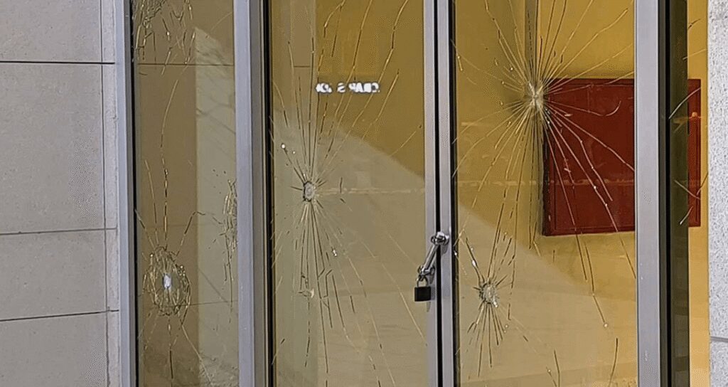 CHP’li belediyeye taşlı sopalı saldırı