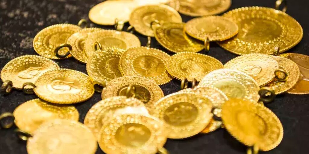 Cumhuriyet altını ile çeyrek altın kaç TL oldu?