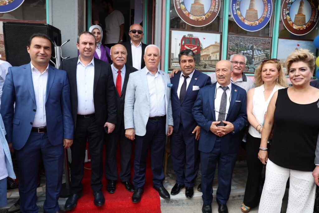 Bursa Siirtliler İl Derneği Yeni Hizmet Binasına Coşkulu Açılış!