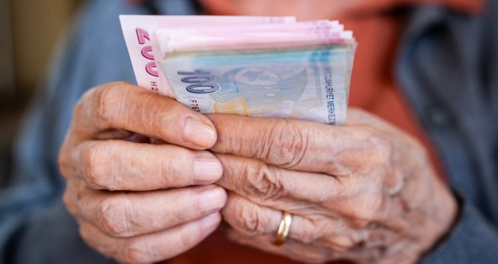 En düşük emekli maaşında yeni zam senaryosu