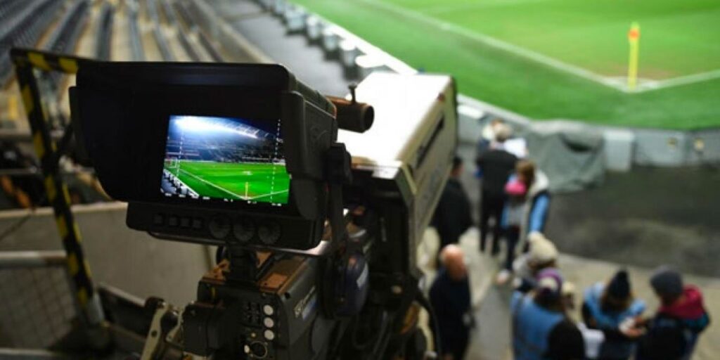 Futbolseverlere müjde: Dev maç şifresiz yayınlanacak