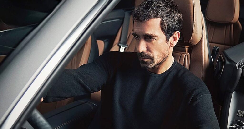 İbrahim Çelikkol gittiği lüks restoranda talihsiz bir olay yaşadı