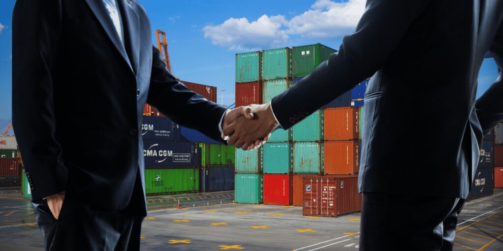 İthalat-ihracat verilerini satan çete çökertildi