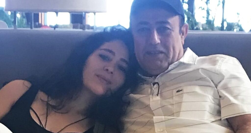 Mahmut Tuncer’in kızı Gizem Tuncer’in klip pozu olay oldu