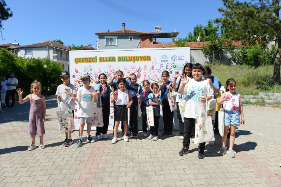 Minik eller çevre için Konaklı’da  buluştu