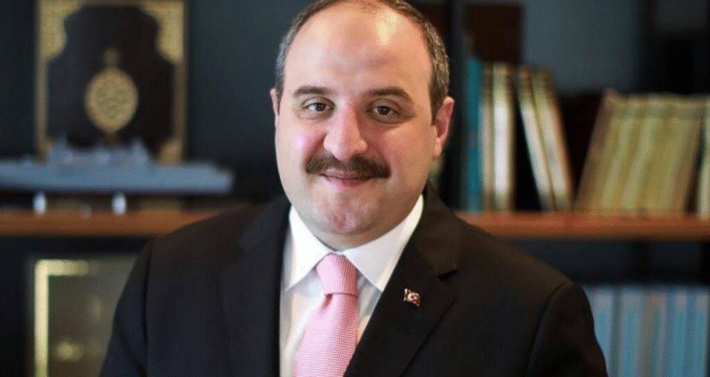 Muhalefete laf yetiştirmekten Meclis’in yolunu unuttu