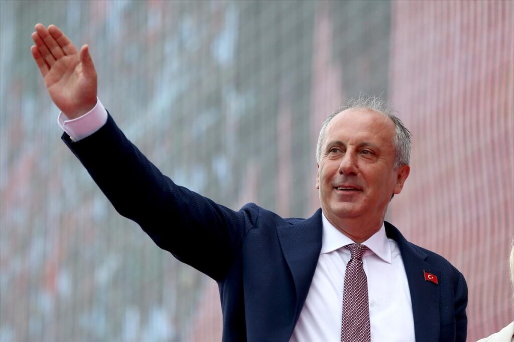 Muharrem İnce CHP’ye geri döndü!