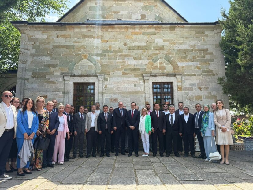 Osmangazi Belediyesi Sultan 1. Murad Hüdavendigar’ı vefatının 636’ıncı yılında Kosova’da andı