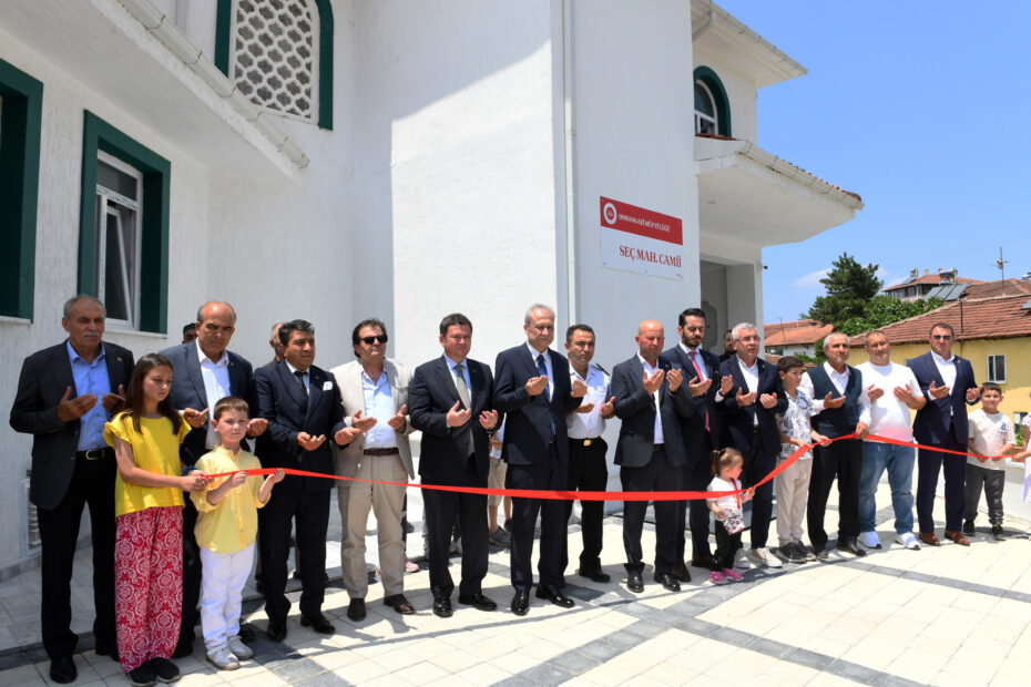 Osmangazi Belediyesi’nden Seçköy Mahallesi Camii’ne hizmet eli